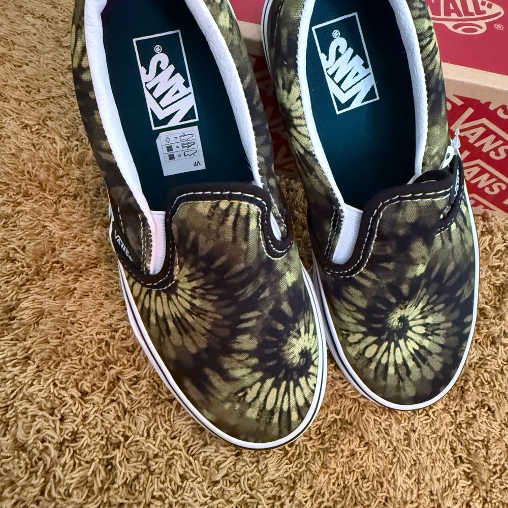 Vans Kids Tie-Dye Slip-On Sneakers